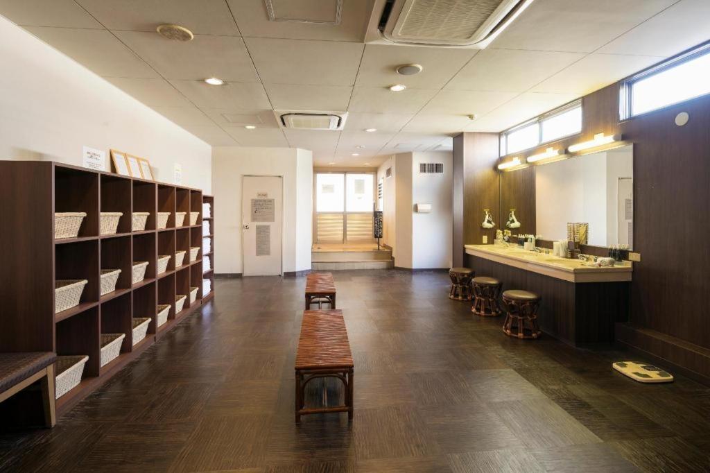 Ark Hiroshimaeki Minami Hiroshima